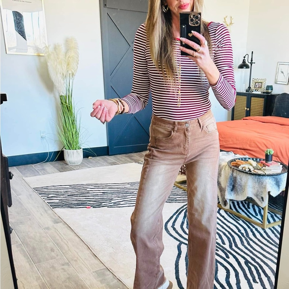 Striped Red and White Top-reversible